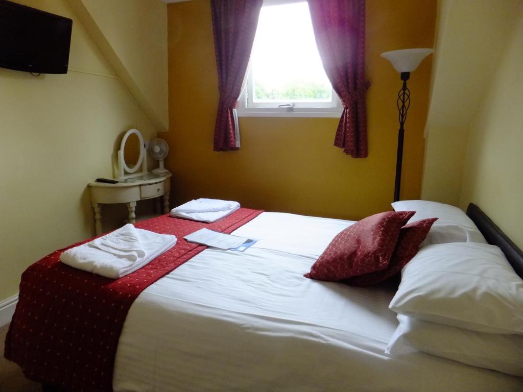 เมลเบิร์น เกสท์เฮาส์ Hotel โบว์เนส ออน วินเดอเมียร์ ภายนอก รูปภาพ